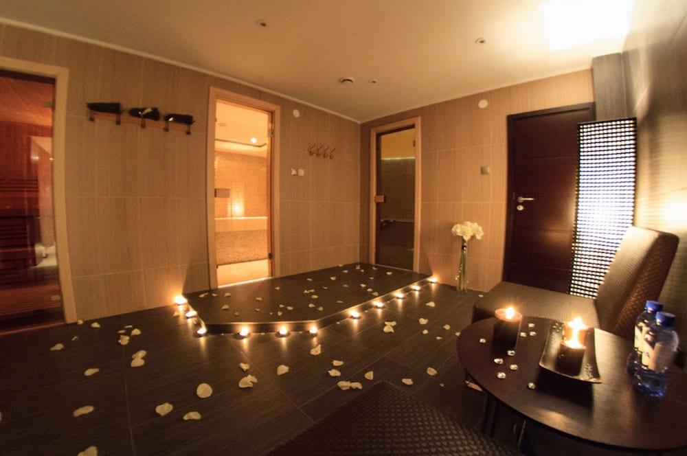Donatello Boutique Hotel Almaty Exterior foto