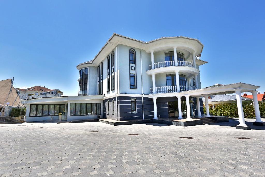 Donatello Boutique Hotel Almaty Exterior foto